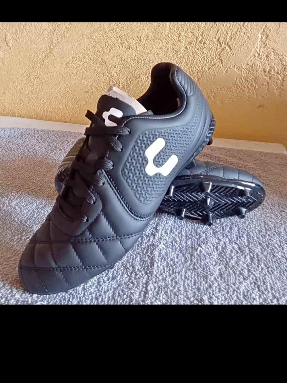 Charly Legendario 2.0 Soccer Cleats Black